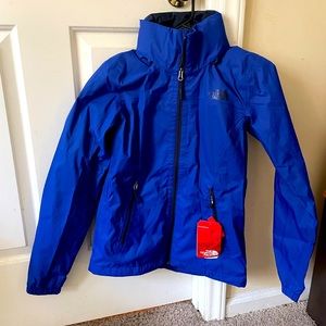 The North Face  w resolve plus jkt